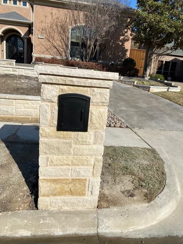 Mailbox landscaping after